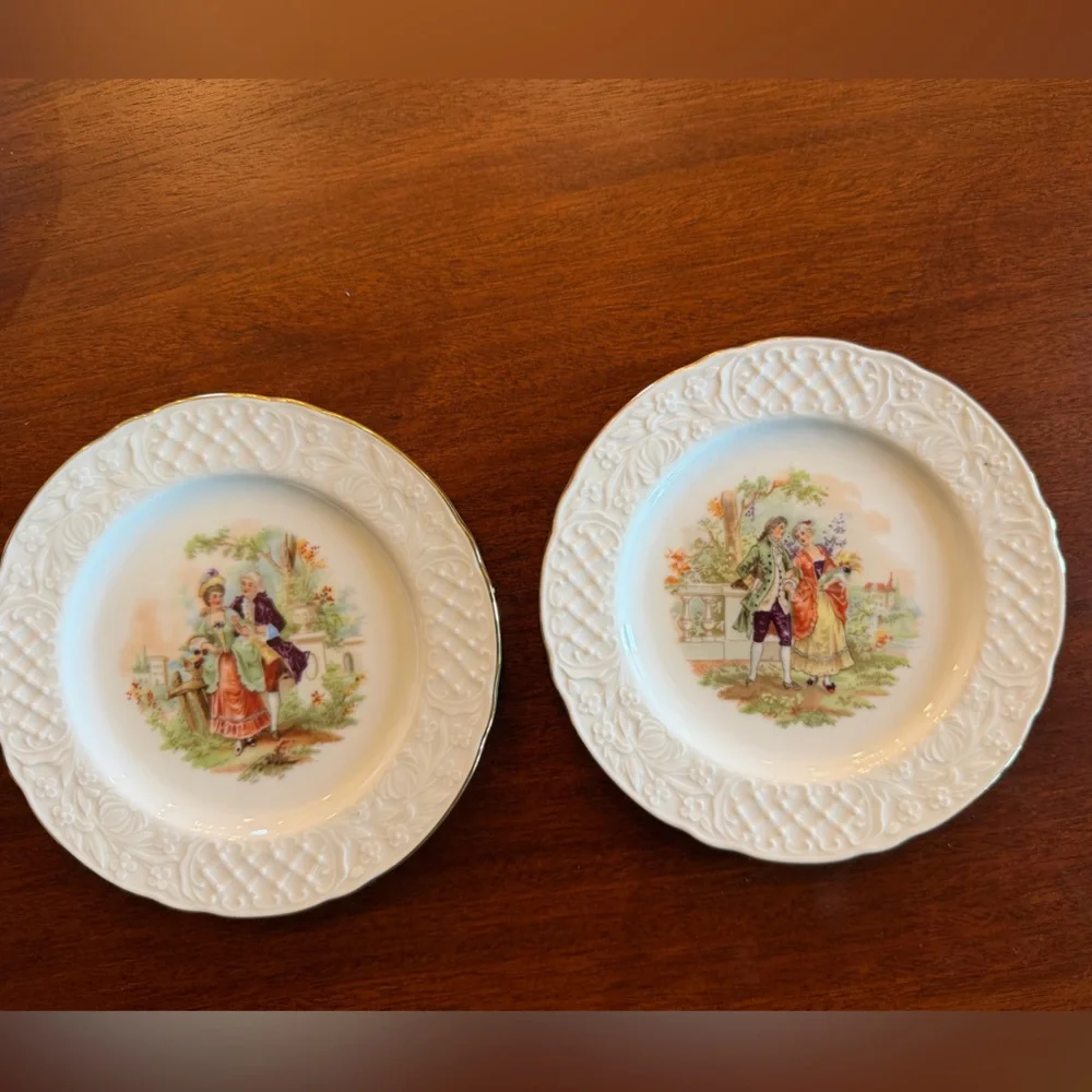 Schumann Arzberg Bavaria porcelain dessert plates